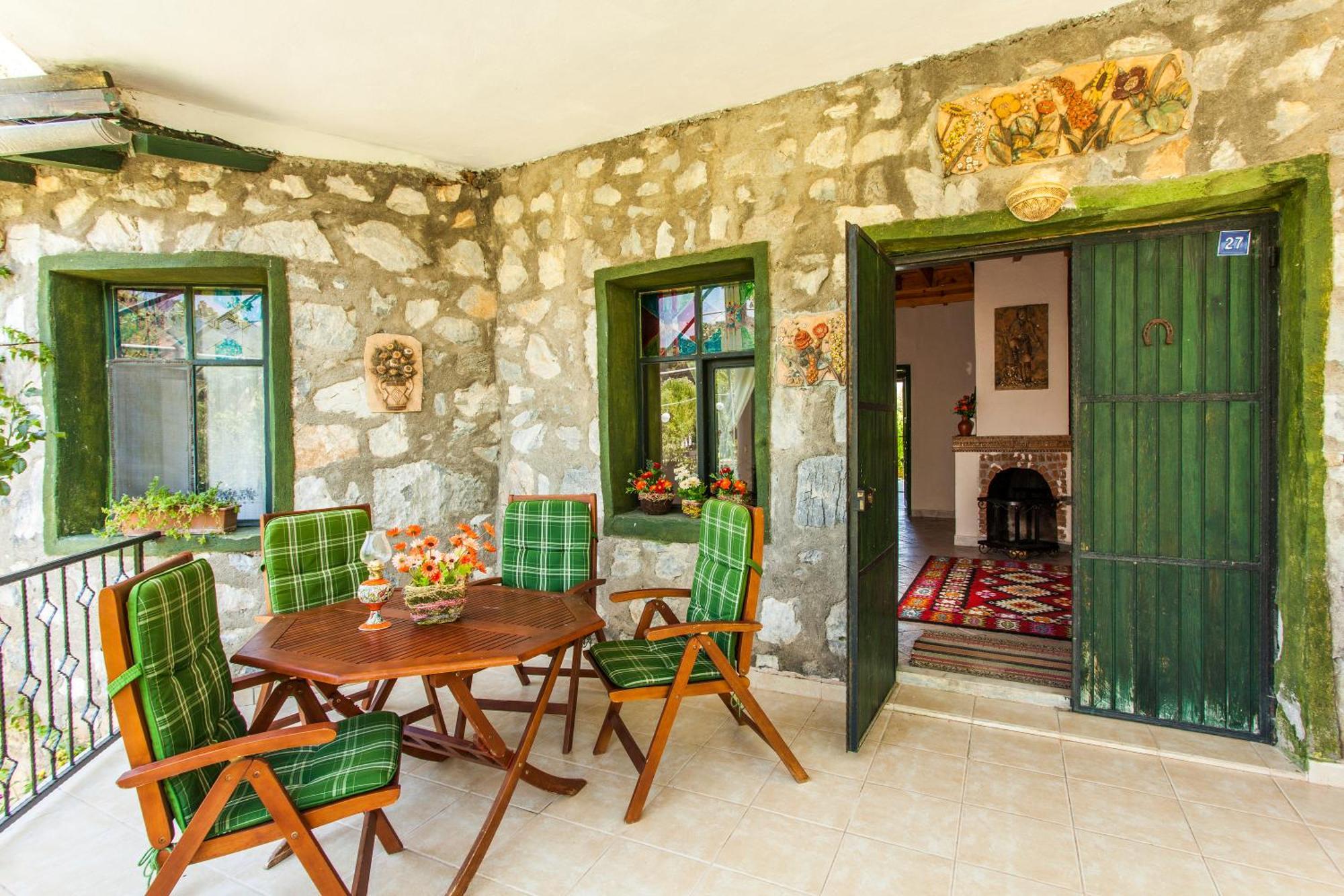 Bed and Breakfast Otantik Tas Ev Даламан Экстерьер фото