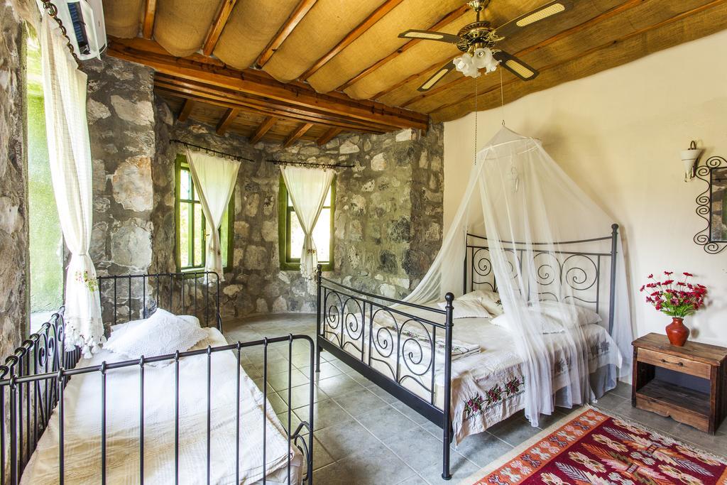Bed and Breakfast Otantik Tas Ev Даламан Экстерьер фото